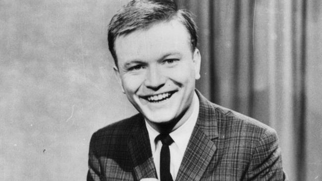 **This picture has a scanned reverse - see associated content at the bottom of the details window**Bert Newton, entertainer, pictured alone to 1985.