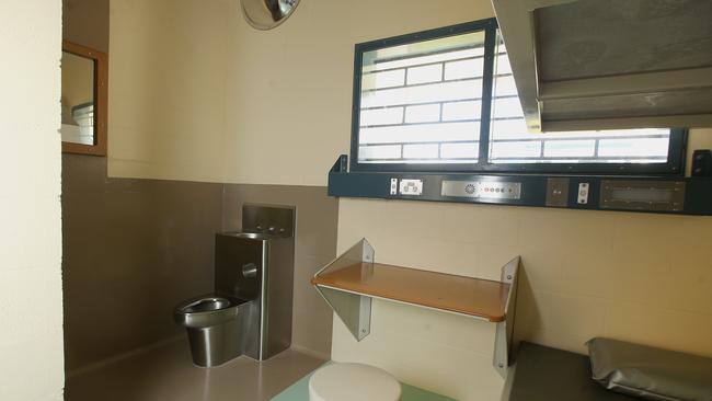 There are fears police may be forced to bail prisoners due to overcrowding. Picture: AAP