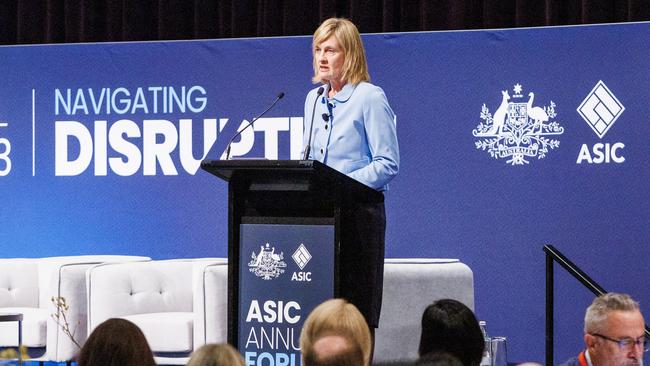 21/11/2023  ASIC deputy chair Sarah Court during the ASIC annual forum at the Sofitel in Melbourne. Aaron Francis / The Australian