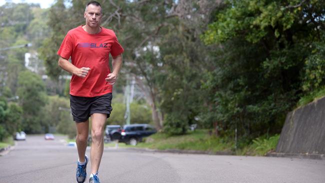 Matt Reid running from Melbourne to Sydney to raise money for Starlight ...