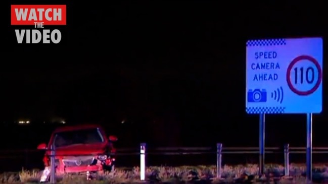 Man arrested after fatal crash near Gawler (7NEWS)