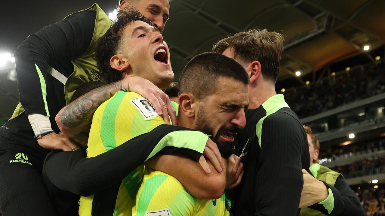 Behich the hero! Socceroos on the road to the FIFA World Cup
