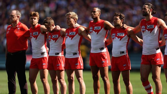 There’s little doubt Longmire will find a way to lift his team once more in 2025. (Photo by Cameron Spencer/AFL Photos/via Getty Images)