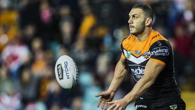 Robbie Farah in action for the Tigers. Picture: Getty