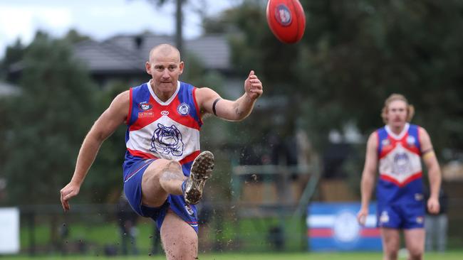 Shane Harvey kicks his fifth goal in his farewell game. Picture: Hamish Blair