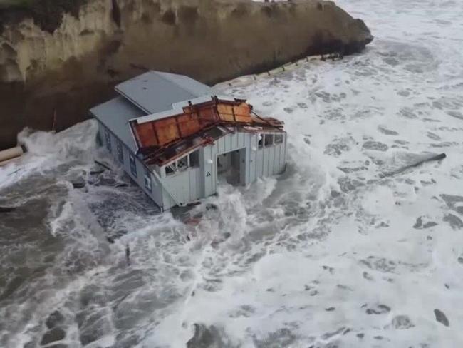 Video shows wreckage after Santa Cruz wharf partly collapses