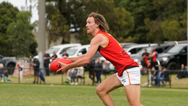 SFNL: Springvale Districts v Dingley at Springvale Reserve.  Dingley player Lucas Walmsley vc.  Picture: Valeriu Campan