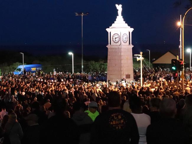 25/04/18 Anzac Day Dawn Service at Semaphore. Picture: Andrew Williams