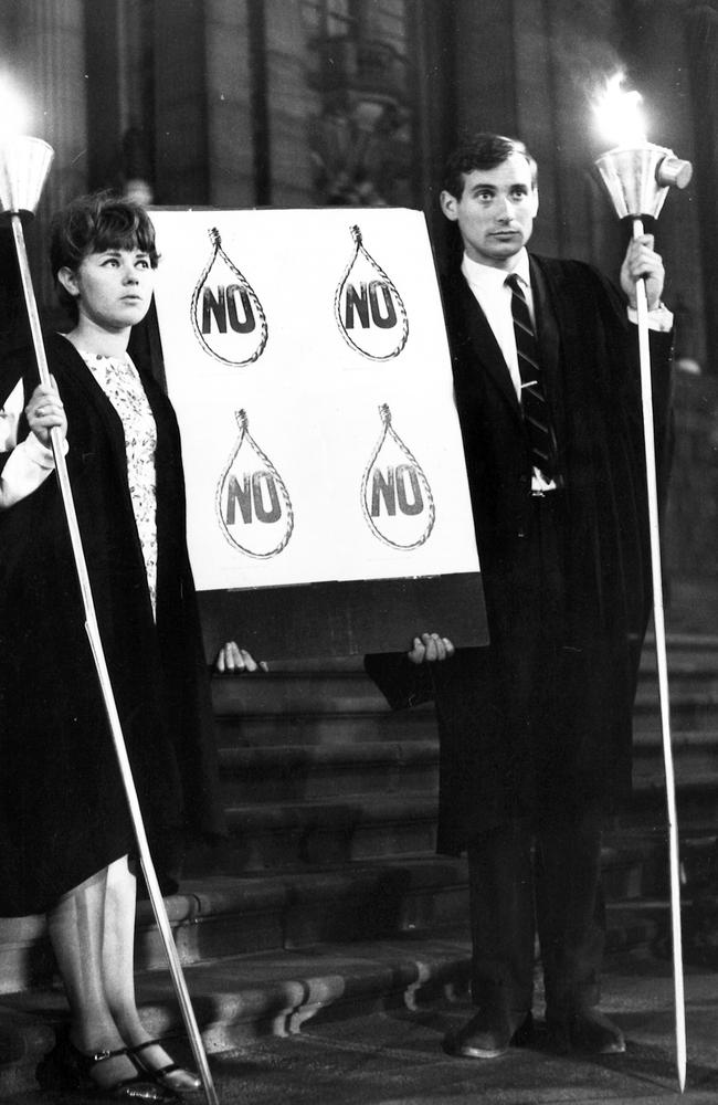 Melbourne University students Patricia Maxwell and Geoff Eames start a five-day vigil outside Parliament House leading up to Ryan’s hanging.