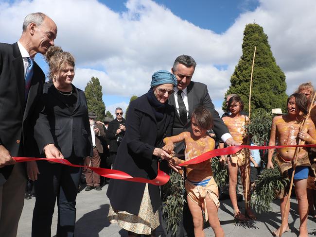 (L-R) Minister Guy Barnett, Hobart Lord Mayor Anna Reynolds, Her Excellency Governor of Tasmania Professor Kate Warner, Darren Chester Federal Minister and indigenous dancer Hadies Everett, 7, at the opening of the Bridge of Remembrance at Hobart's Cenotaph. Picture: LUKE BOWDEN