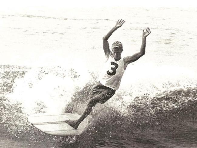 Midget Farrelly during the first world championships in 1964 at Manly. Photo Jack Eden