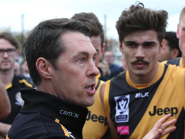 Magpies set to appoint McRae to top job