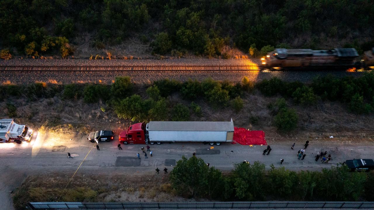 At least 46 people believed migrant workers from Mexico were found dead in an abandoned tractor trailer. Picture: Jordan Vonderhaar/Getty Images/AFP