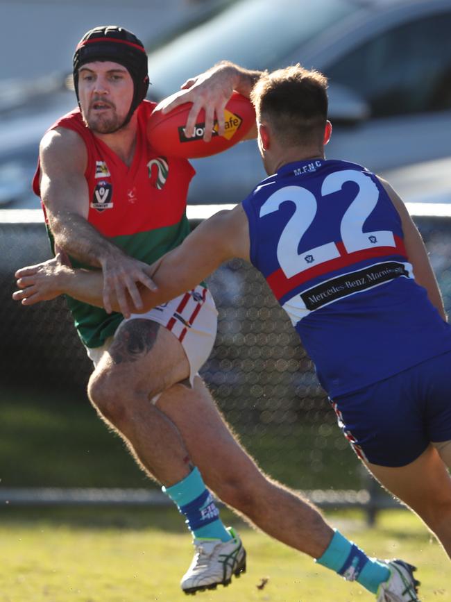 Harley Parker on the move for Pines. Picture: David Crosling