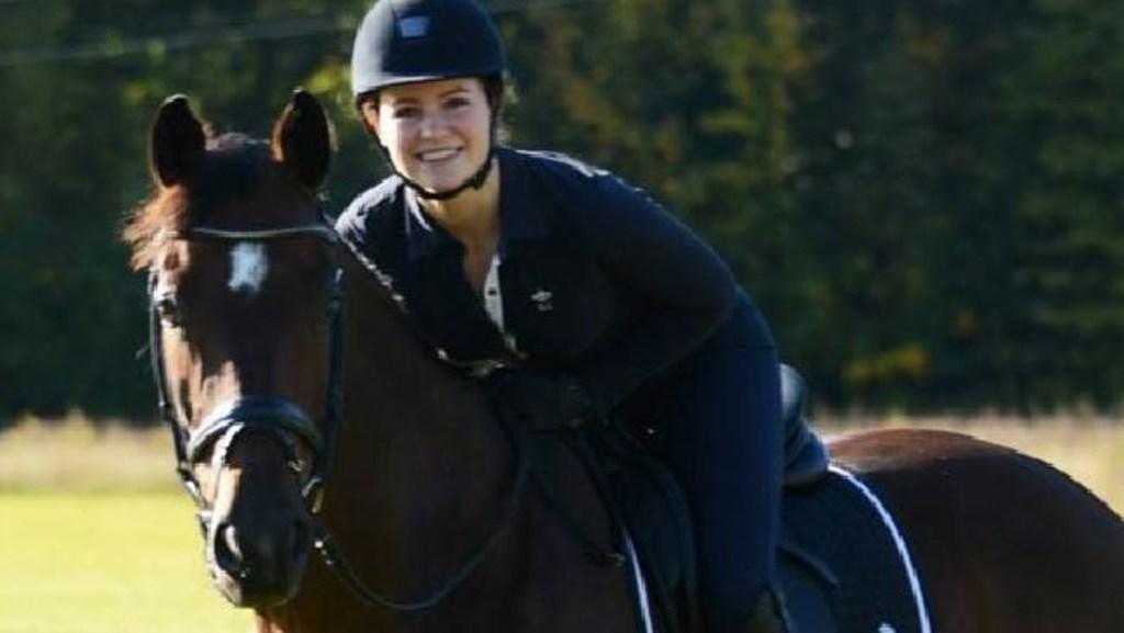 Alexandra Andresen with her horse