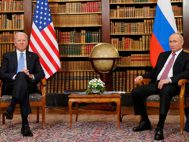 (FILES) In this file photo taken on June 16, 2021 US President Joe Biden (R) meets with Russian President Vladimir Putin (L) at the 'Villa la Grange' in Geneva. - US President Joe Biden has agreed in principle to a meeting with his Russian counterpart Vladimir Putin so long as Moscow does not invade Ukraine, the White House confirmed on February 20, 2022 after it was first announced by France. (Photo by DENIS BALIBOUSE / POOL / AFP)