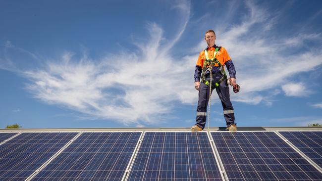 Households will be encouraged to install solar and batteries with rebates up to $4400. Picture: Jason Edwards