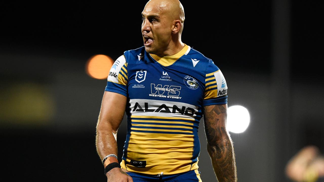MACKAY, AUSTRALIA - SEPTEMBER 18: Blake Ferguson of the Eels looks on during the NRL Semifinal match between the Penrith Panthers and the Parramatta Eels at BB Print Stadium on September 18, 2021 in Mackay, Australia. (Photo by Matt Roberts/Getty Images)