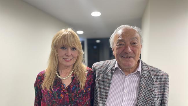 Sharon and Mike Freelander after he claimed a victory for the seat of Macarthur in the 2022 federal election.