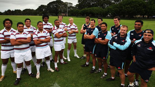 The Hills Sports High rugby pack pose with the Waratahs pack.