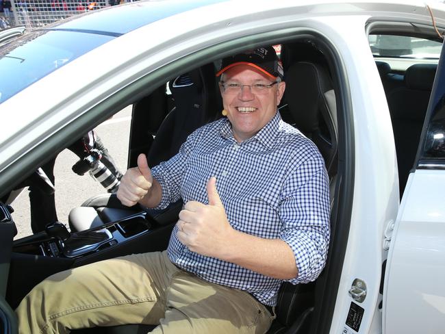 Thumbs up! Prime Minister Scott Morrison is a fan of using the Opera House to promote big events. Picture: Tim Hunter.