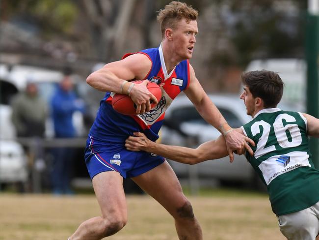 Liam Hunt in action for North Heidelberg. Picture: Nathan McNeill.