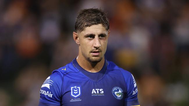 SYDNEY, AUSTRALIA - FEBRUARY 21:  Zac Lomax of the Eels looks on during the 2025 NRL Pre-Season Challenge match between Wests Tigers and Parramatta Eels at Leichhardt Oval on February 21, 2025 in Sydney, Australia. (Photo by Mark Metcalfe/Getty Images)