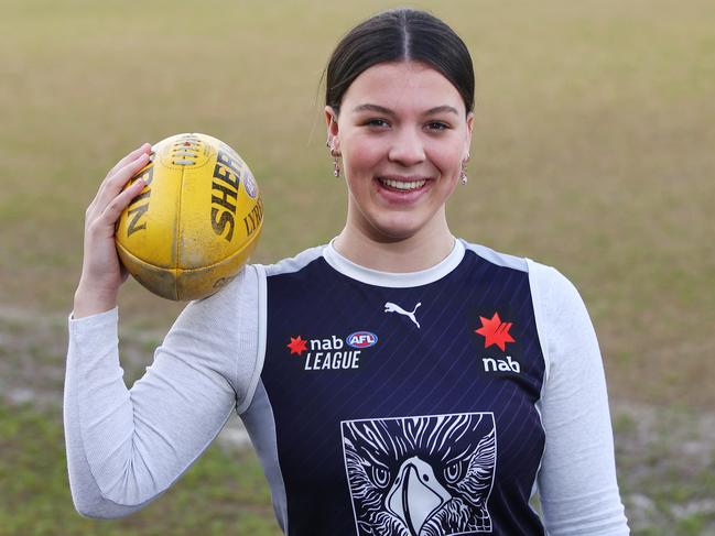 Lizzie Dowling is one of the Falcons’ stars. Picture: Alan Barber