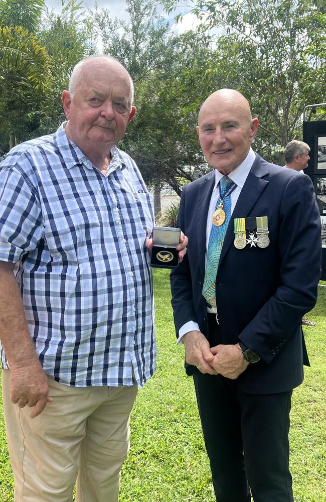 Councillor Mick Palmer (left) with NT Administrator Hugh Heggie.