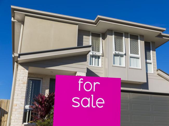 BRISBANE, AUSTRALIA - JUNE 10:  Property sales signage is displayed in North Lakes on June 10, 2016 in Brisbane, Australia. Economic forecasts suggest Brisbane is on track to overtake Melbourne when it comes to the rate of growth in home values next year. The Hedonic Home Value Index predicts low interest rates and better employment conditions will see Brisbane house values 5.8 per cent in 2016 and 6.1 per cent in 2017.  (Photo by Glenn Hunt/Getty Images)