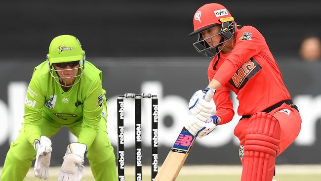 Danni Wyatt of the Renegades bats against Sydney Thunder last year.