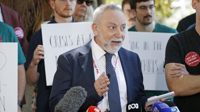 SYDNEY, AUSTRALIA - NewsWire Photos JANUARY 15 , 2025: ASMOF NSW Acting Executive Director Ian Lisser speaks at the press conference.  Representatives of the Australian Salaried Medical Officers Federation (ASMOF) provide a briefing on the urgent crisis facing the NSW health system from 21 January. Picture: NewsWire / John Appleyard