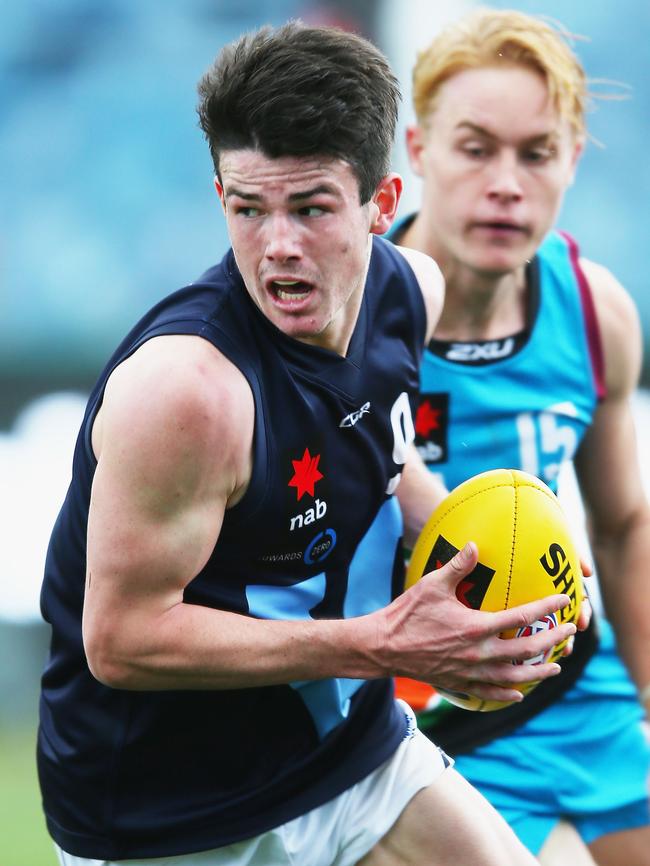 Andrew Brayshaw in action for Vic Metro.