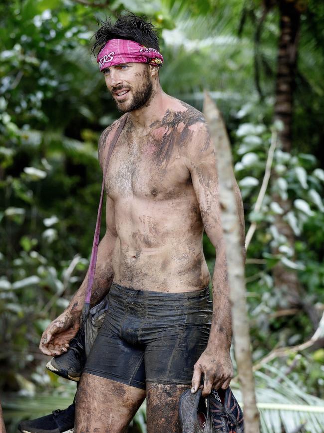 Ex-Carlton player Shaun Hampson on Survivor.