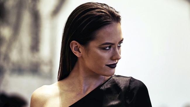 Jesinta Campbell wore her hair slicked-back and with dark lipstick at the Bec and Bridge show. Picture: Ryan Pierse/Getty Images