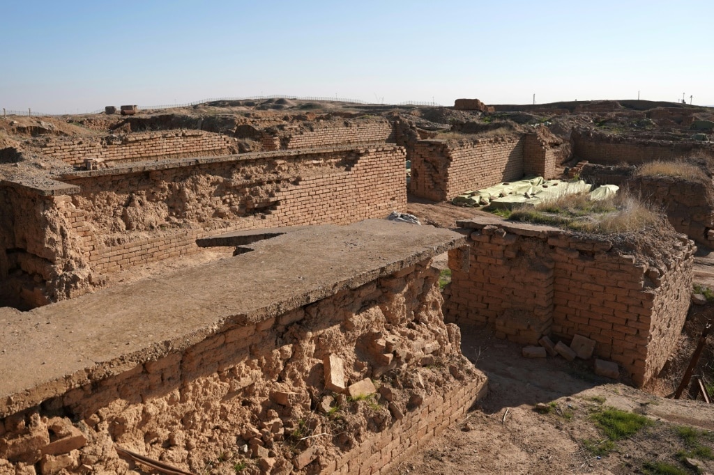 Iraqi archaeologists piece together ancient treasures ravaged by IS