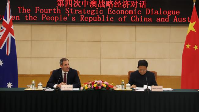 Jim Chalmers with National Development and Reform Commission Chairman Zheng Shanjie. Picture: DFAT