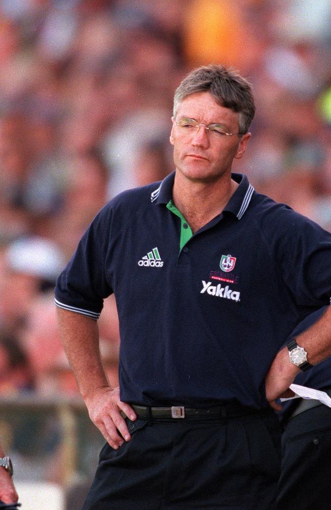 Damian Drum as Fremantle coach in 1998.