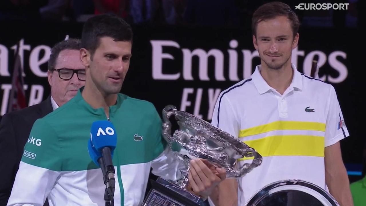 Breddegrad biord solsikke Australian Open 2021 final: Post-match speeches, heartwarming story, Daniil  Medvedev training with Novak Djokovic, video