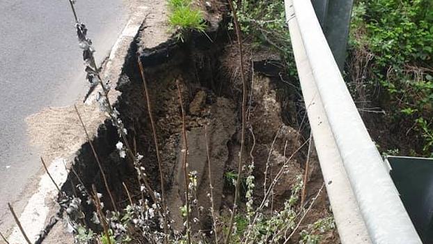 The shoulder of Boneo Rd, Flinders collapsed after heavy rain.