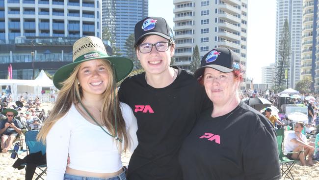 Kylie, Indy & Lilly Marks at day three of the Pacific Airshow, 20 August 2023. Picture: Richard Gosling