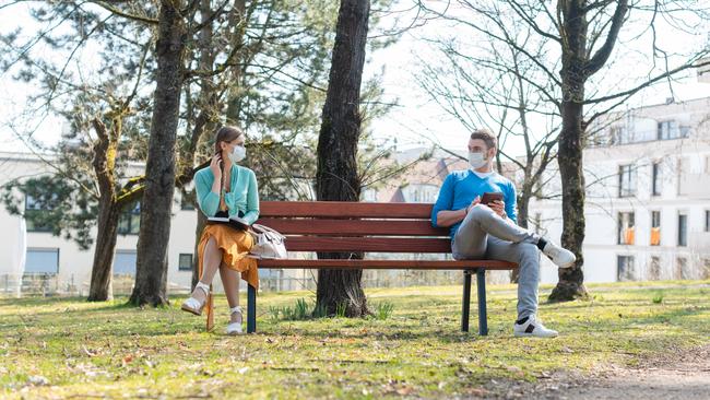 How singles might meet. Picture – iStock