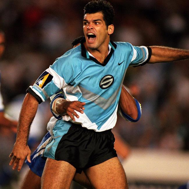 Chris McKenna playing for Cronulla in 1997.