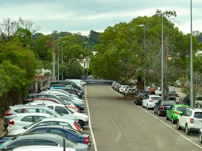 There is a massive shortage of carparking at West Ryde station.