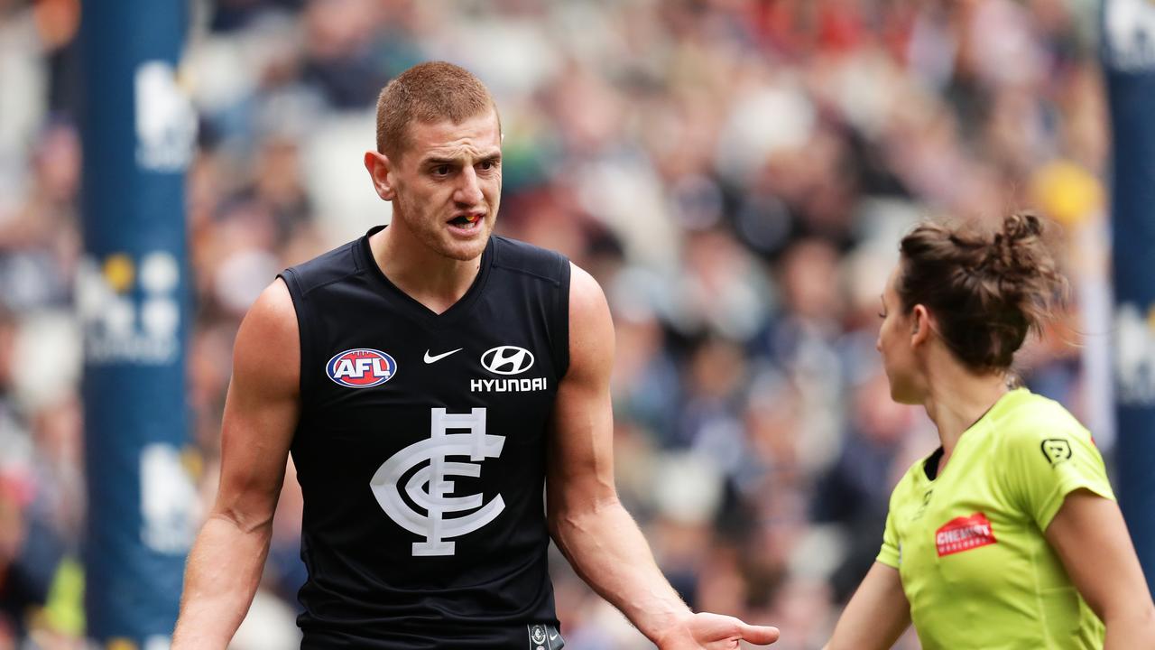 Liam Jones of the Blues questions an umpire during the round 19 AFL match between the Carlton Blues and the Adelaide Crows at Melbourne Cricket Ground on July 27, 2019 in Melbourne, Australia. (Photo by Matt King/Getty Images)