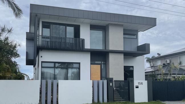 A Gold Coast man has been given $10 after waiting 18 months for stairs to be built in this home.