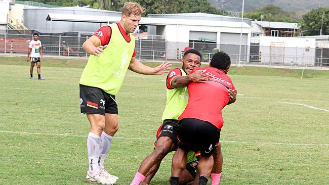 Dragons star Jack de Belin trains with PNG ahead of his international debut. Picture: Simon Keslep of Post Courier Sports