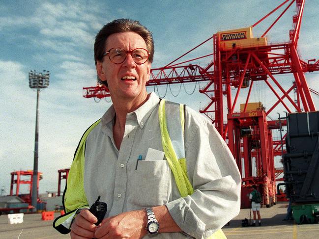 waterfront 13 apr 1998 - pic Anthony/Weate  Patrick stevedores boss Chris Corrigan at  Fisherman Islands. pic Mark/Cranitch industrial disputes qld headshot