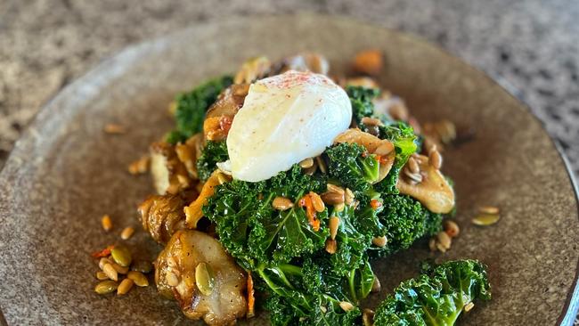 Jerusalem artichoke, kale at Comida, Hahndorf