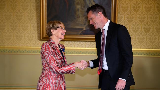 Chris Minns was officially sworn in by NSW Governor Margaret Beazley at Government House. (AAP Image/Dan Himbrechts)